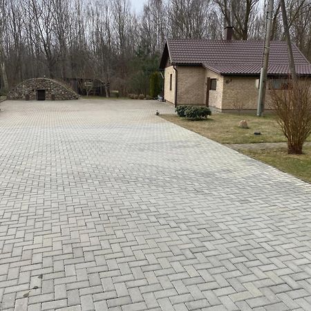 Privatus Namas Apartment Šilutė Exterior foto
